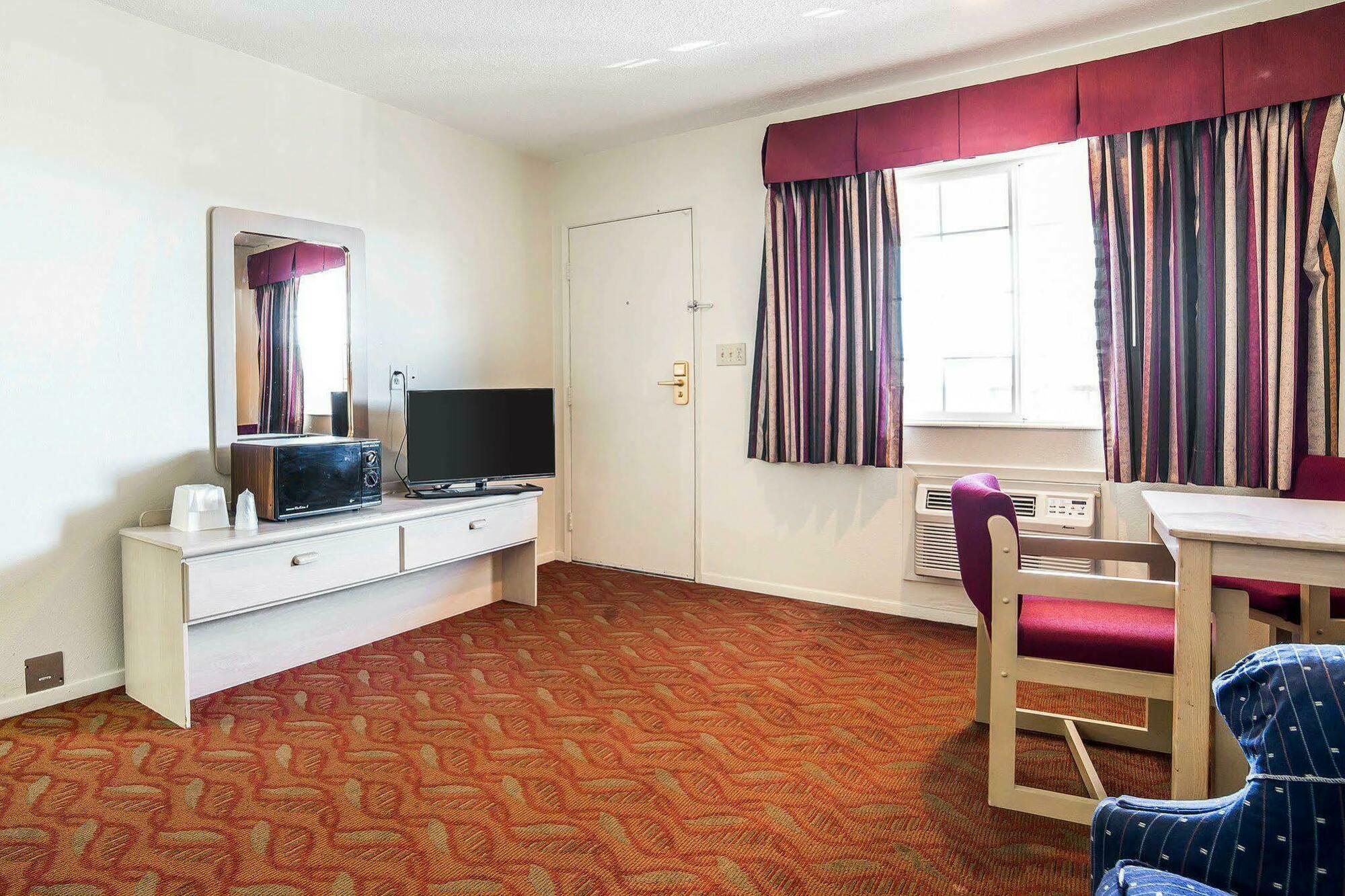 Econo Lodge Fallon Naval Air Station Area Eksteriør bilde